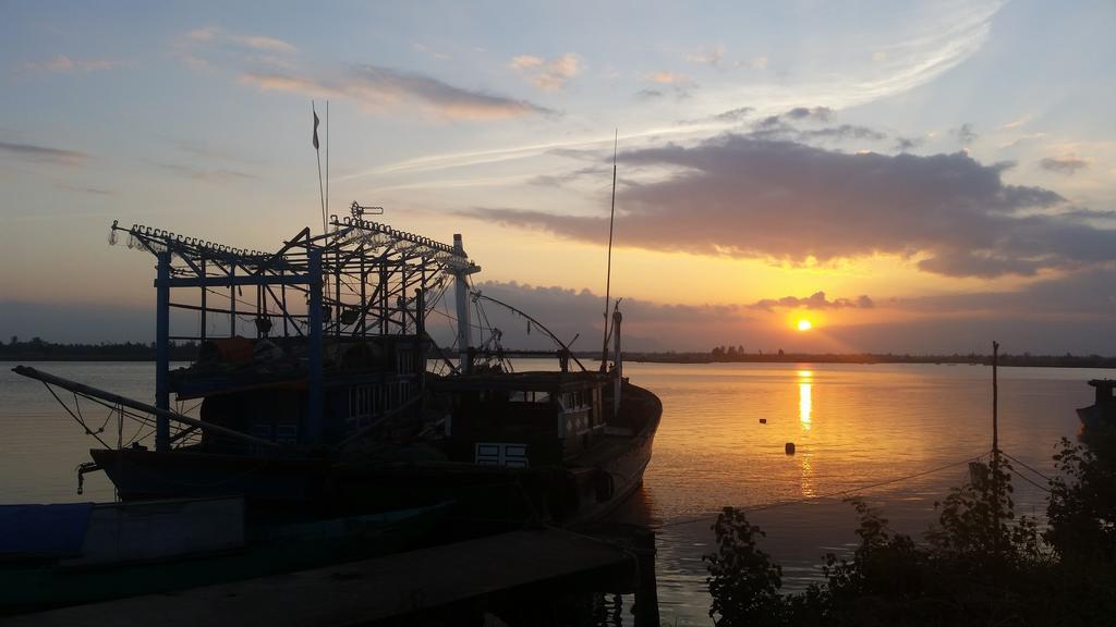 Viets Family River - Hoi An Homestay Εξωτερικό φωτογραφία